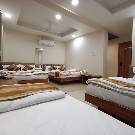 Shree Shyamraj Hotel اوجاين المظهر الخارجي الصورة